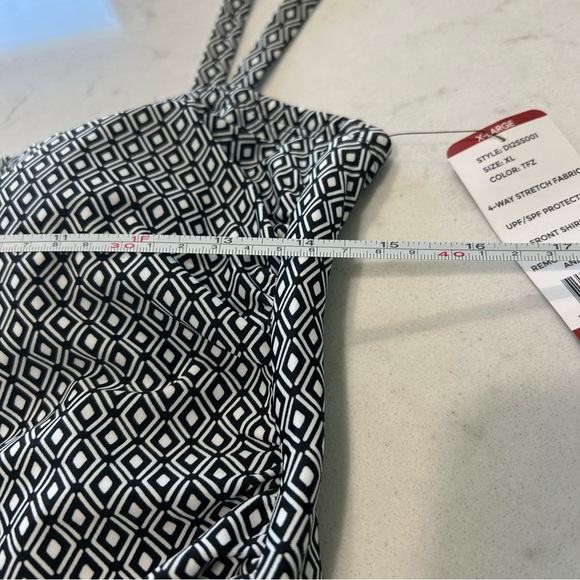 NWT DKNY Geometric Patterned Women’s One Piece Swimsuit - Picture 9 of 15
